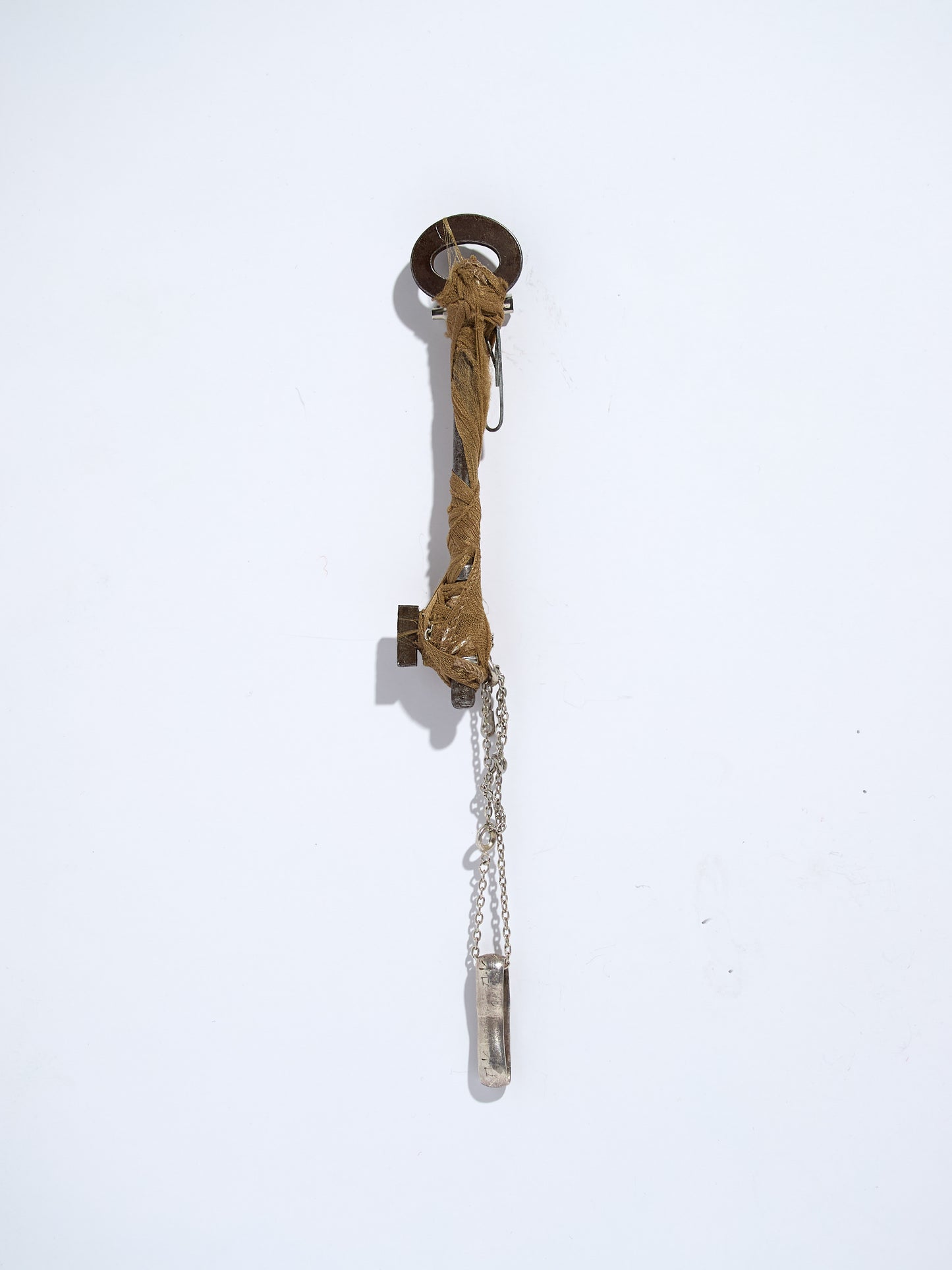 Electrobuckle Key Brooch Double Combination