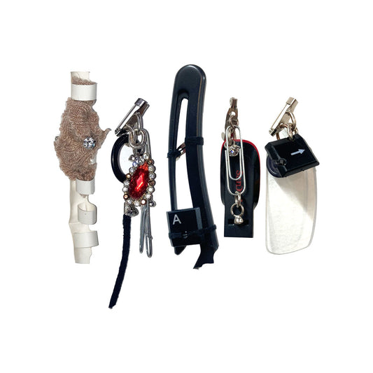 Stationary Kink Brooch Pack