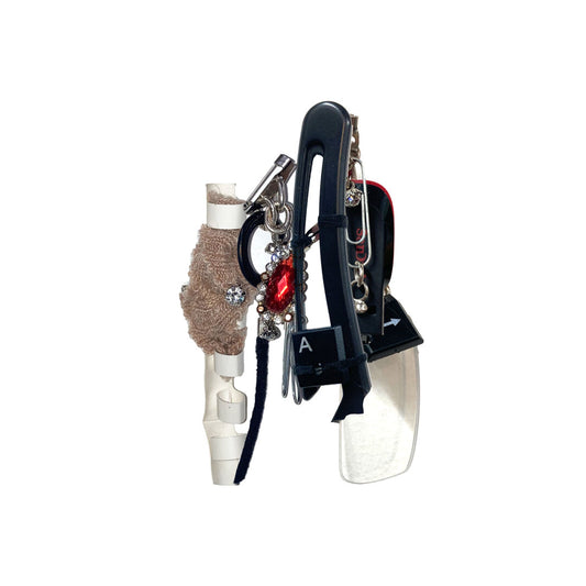 Stationary Kink Brooch Pack